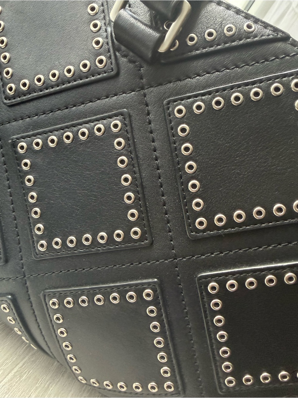 Micheal Kors Selma Large Black Leather Diamond Grommet Satchel Silver Hardware - Picture 5 of 15